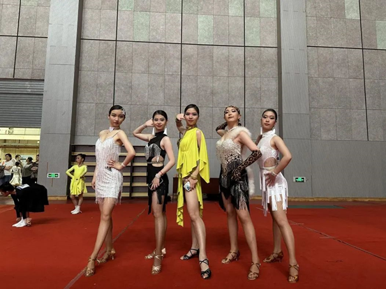 1703569158348080.png 图片 4.png