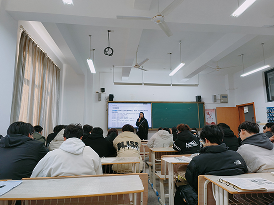 1741050802178625.jpg 新教师1.jpg