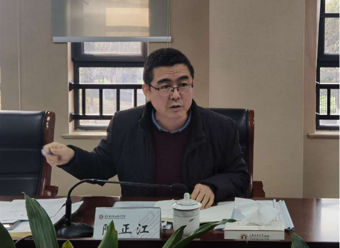 1675526445874816.png 新闻稿 学校举办省中高职一体化教师教学创新团队申报培训会303.png
