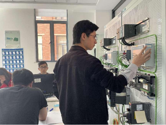 1672991921161443.png 学校顺利完成2022年下半年嘉兴市中职学校专业教师培训项目263.png