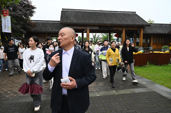 1714971272466734.png 图片2.png